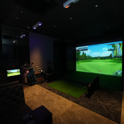 最新のゴルフシミュレーター設置